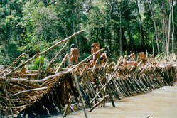 Их церемония в Якве связана с рыболовными плотинами и была признана частью национального наследия Бразилии