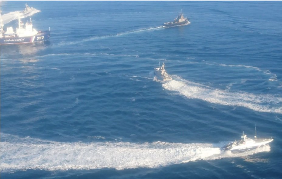 Украинские корабли у Керченского пролива захвачены спецназом РФ